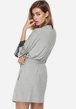 Load image into Gallery viewer, Alvee Soild Kimono Robe