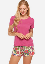 Load image into Gallery viewer, Fetuchina Solid O-Neck Top With Shorts
