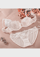 Load image into Gallery viewer, Lismay Transparent Lace Thin Bra Set